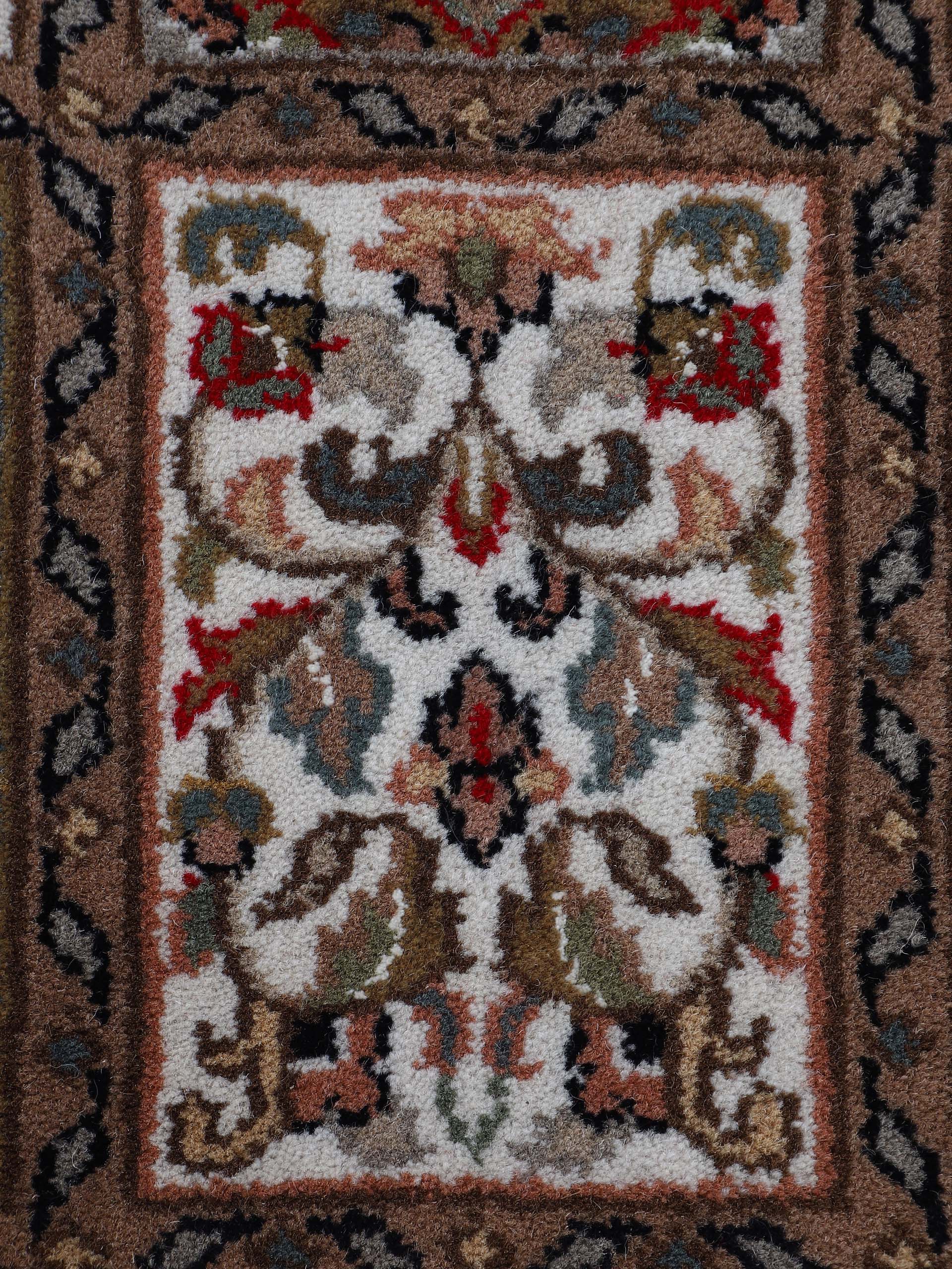 Bakhtiar Teppich Rot