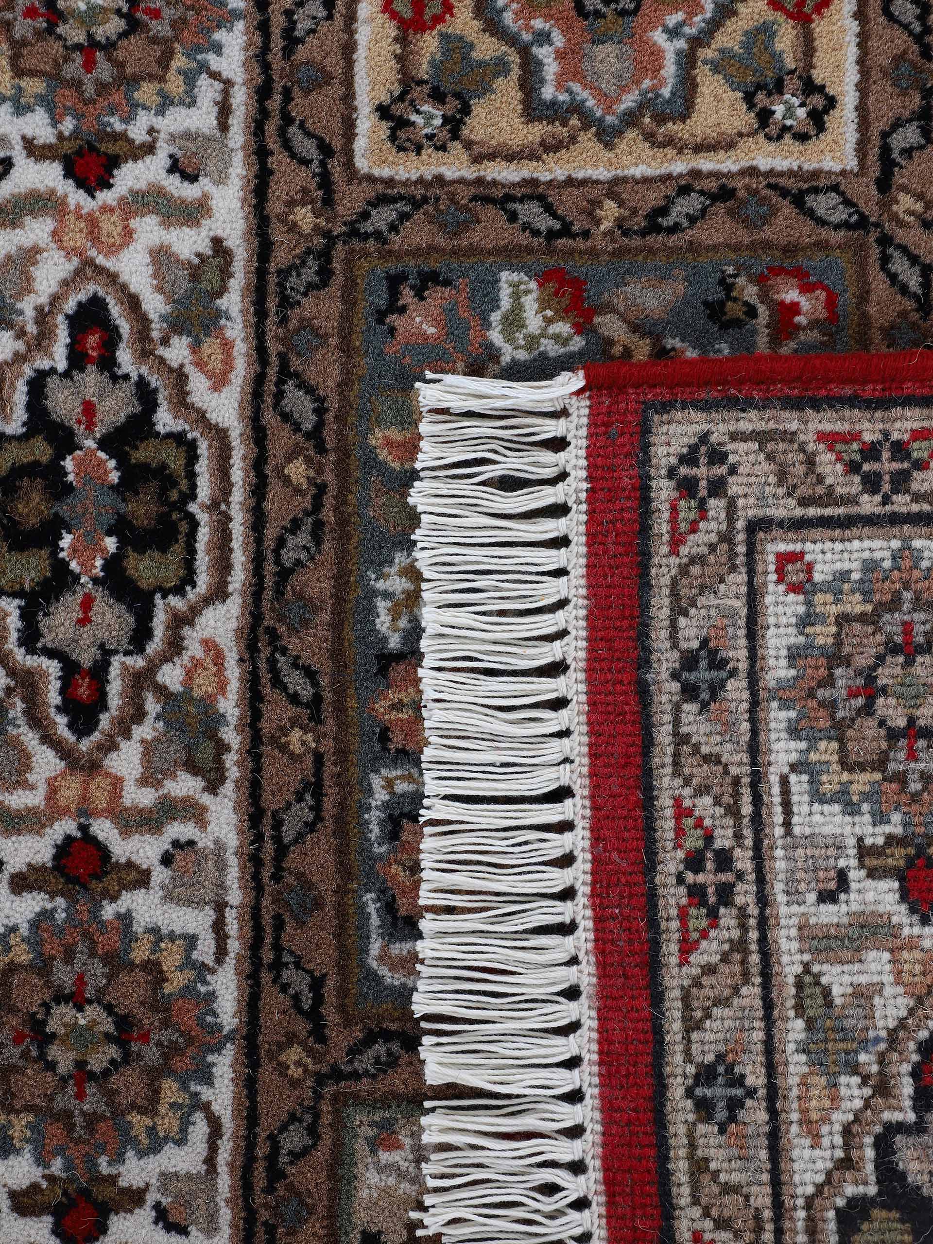 Bakhtiar Teppich Rot