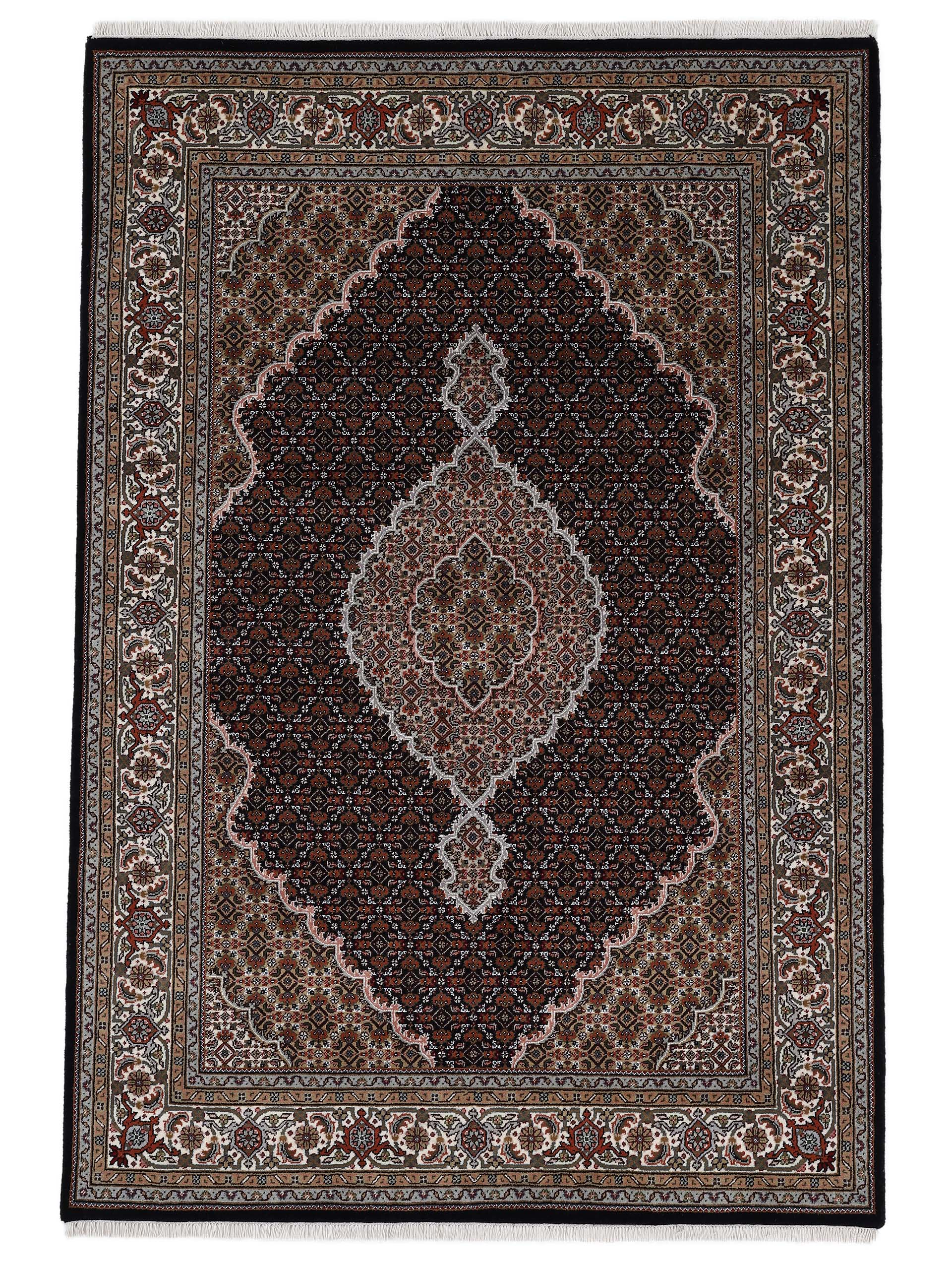 Tabriz Mahi Teppich Schwarz
